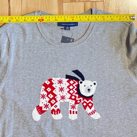 NWT Tommy Hilfiger Grey Polar Bear Graphic Crewneck Sweater, Size XL - Picture 8 of 9
